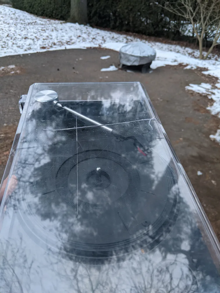 Portable Record Player with USB and Line Out image indicator(4)