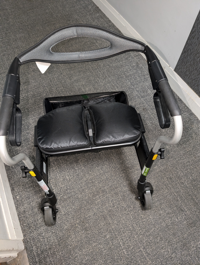 Mediwise Evolution Trillium Rollator Walker - photo 5