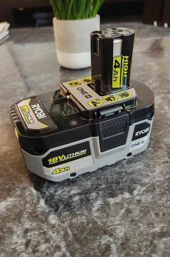 Ryobi 18V 4Ah Lithium-ion Battery thumbnail