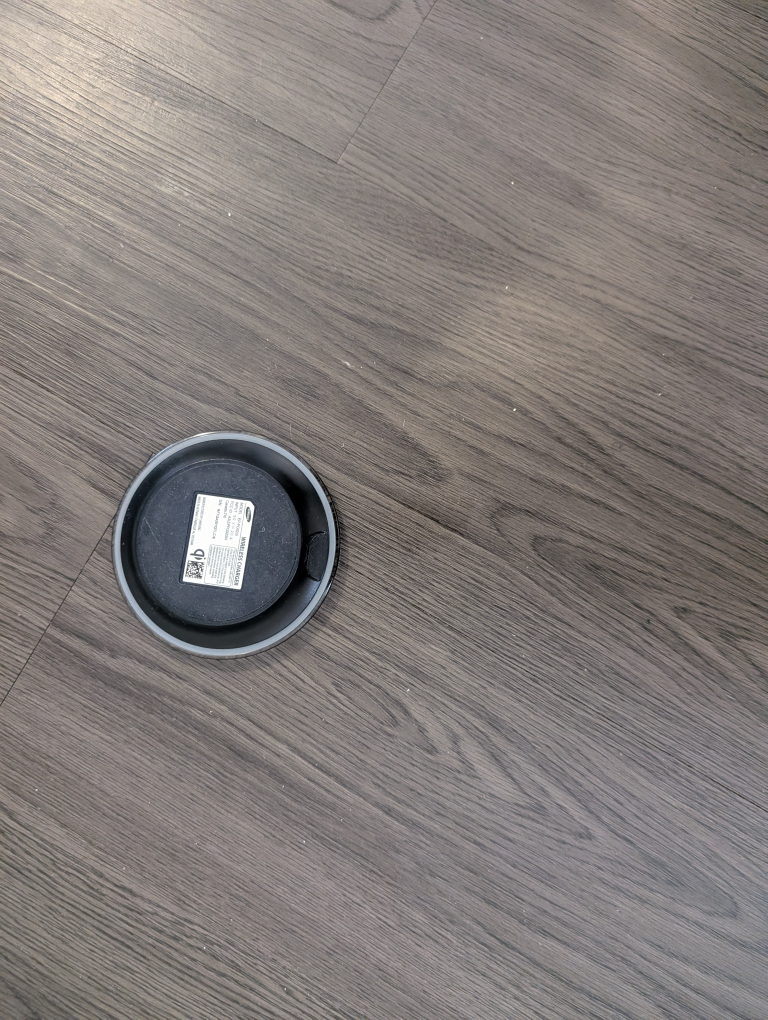 Samsung Wireless Charger - photo 2