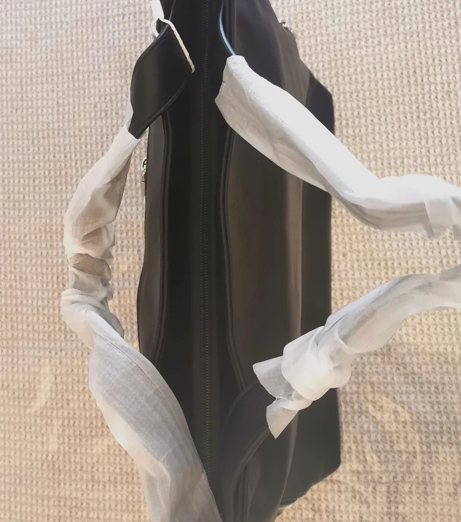 Brand New Black Leather Tote Bag with Shoulder Strap image indicator(8)