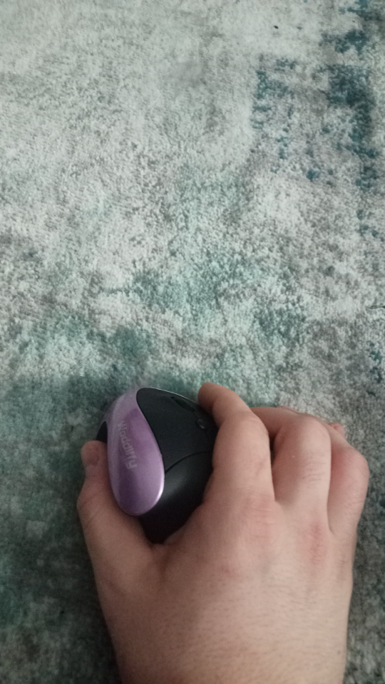 Ergonomic Black/Purple Wireless Mouse - photo 4