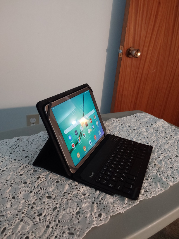 Samsung Galaxy Tab S2 with Tzumi Keyboard and Case - photo 2