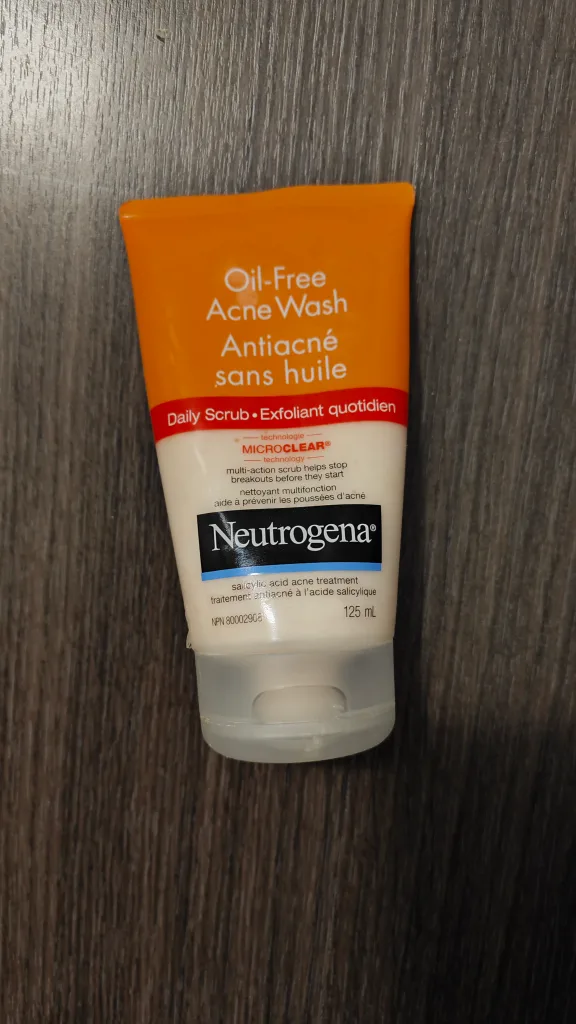 Neutrogena Face Scrub thumbnail