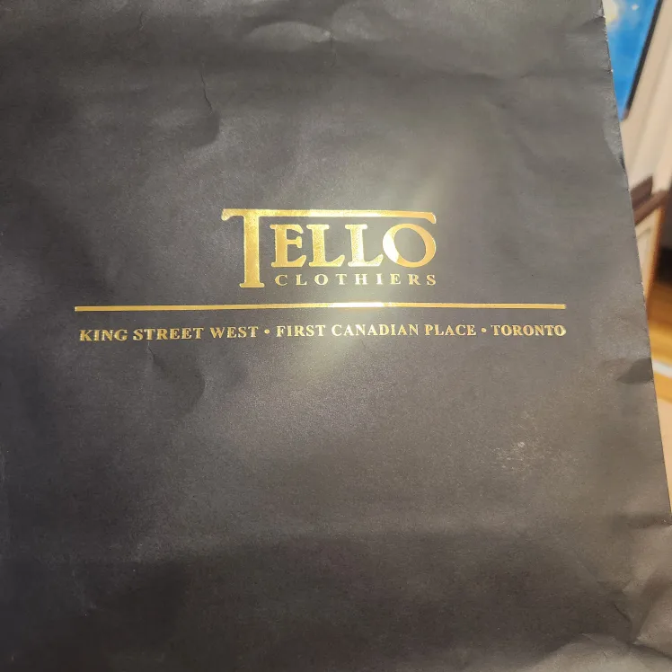 F.Turiano Men's White Dress Shirt - Size 16 1/2 - Made in Italy image indicator(6)