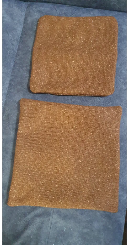 Set of 2 Brown Cushions image indicator(2)