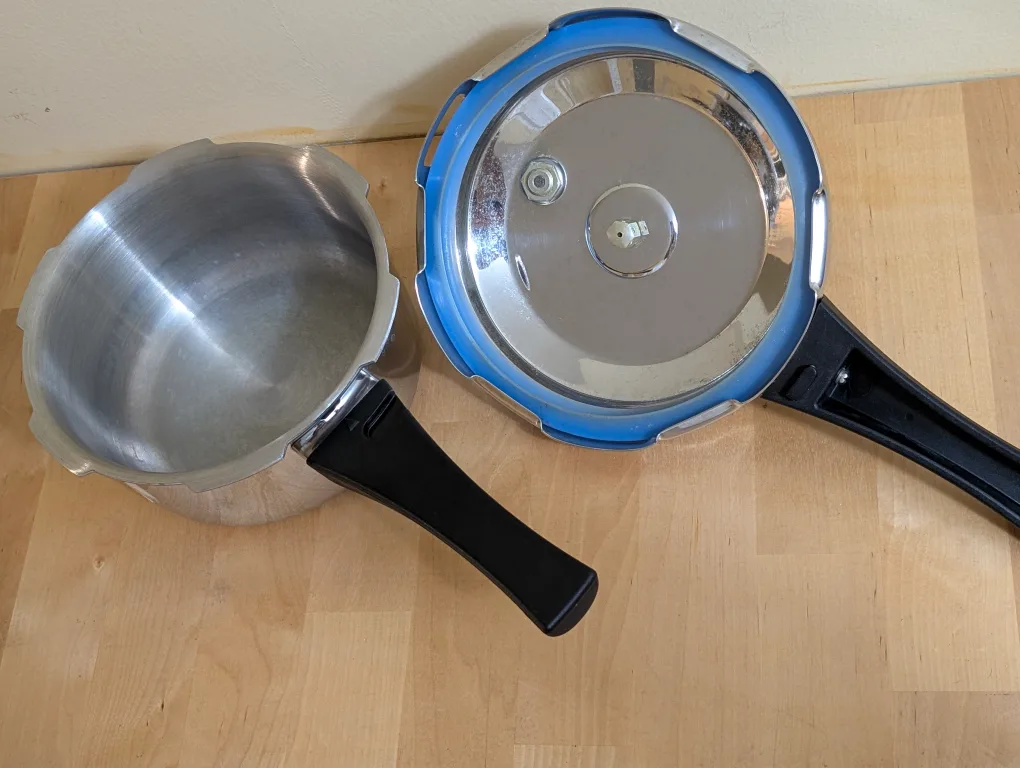 ‼️LAST CALL‼️ HIGH QUALITY PRESSURE COOKER - Nigella Tri-Ply 3L image indicator(6)