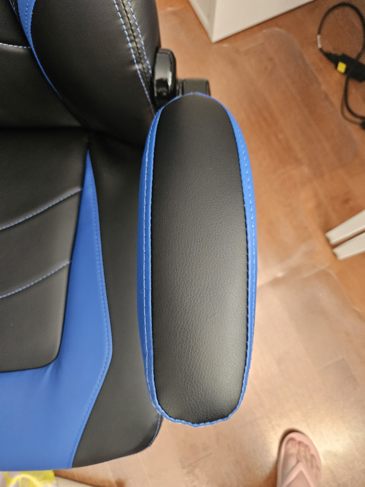NEW Gaming Chair RED or BLUE Emerge Vortex - photo 4