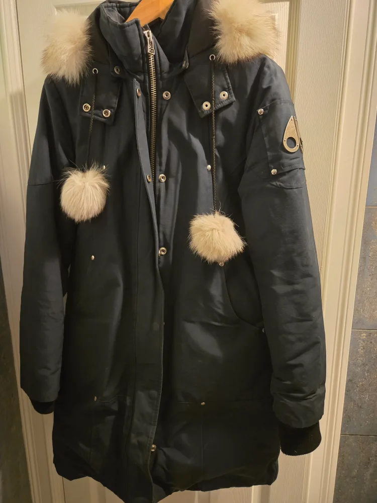 Authentic Moose Knuckles Stirling Parka Navy w/Natural Fox Fur image indicator(4)