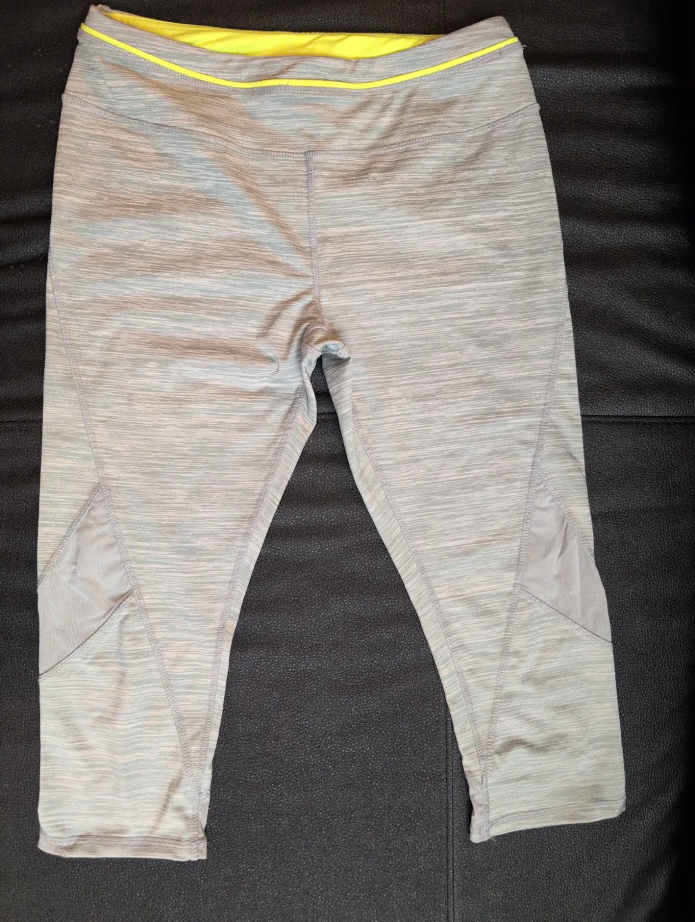 Women's Grey & Lime Green Capri Leggings  w/ Free Tank Top 💚🥕 image indicator(3)