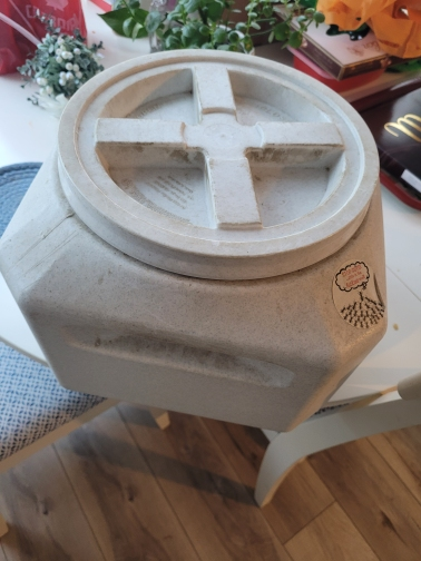 Vittles Vault Pet Food Container
