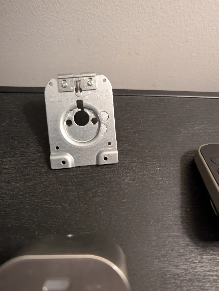 Yale Assure 2 Deadbolt Lock -Keyless ⁵ image indicator(3)