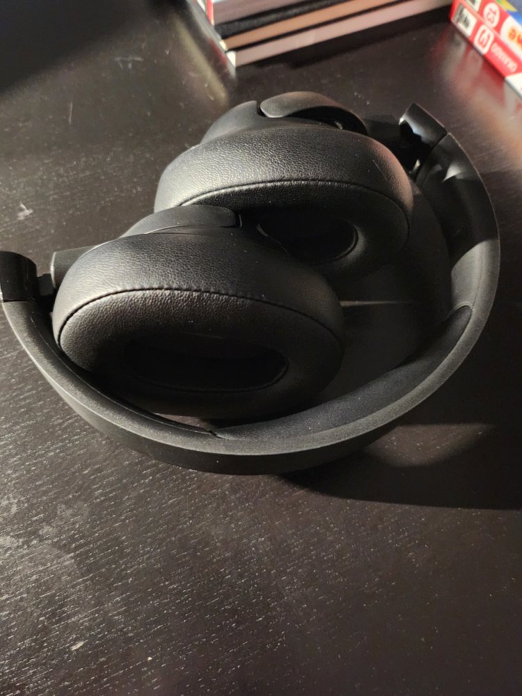 JBL Black Wireless Headphones