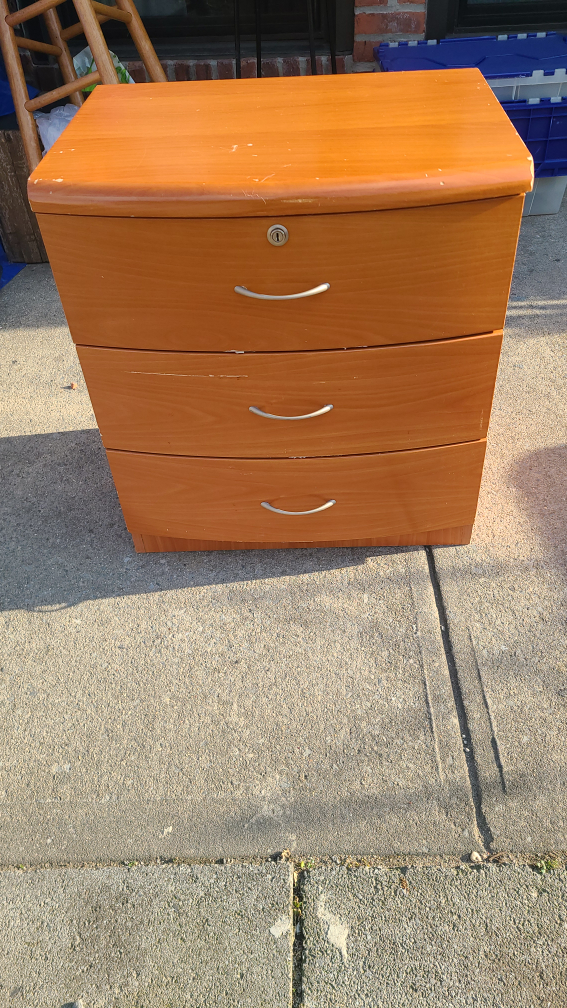 3 Drawer Wooden night stand - photo 2