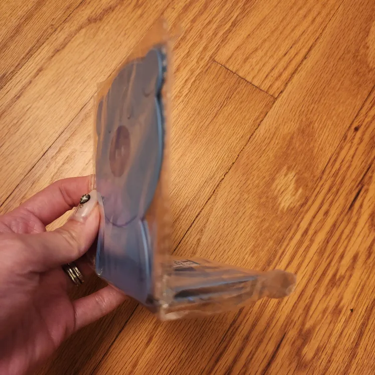 Two blue piggy book ends image indicator(2)