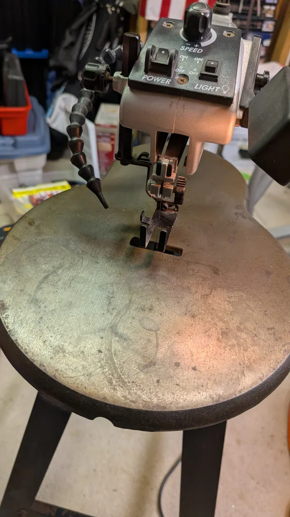 Dremel 1680 Variable Speed Scroll Saw image indicator(3)