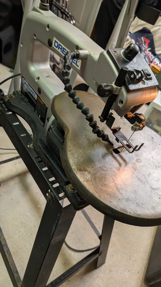 Dremel 1680 Variable Speed Scroll Saw image indicator(4)