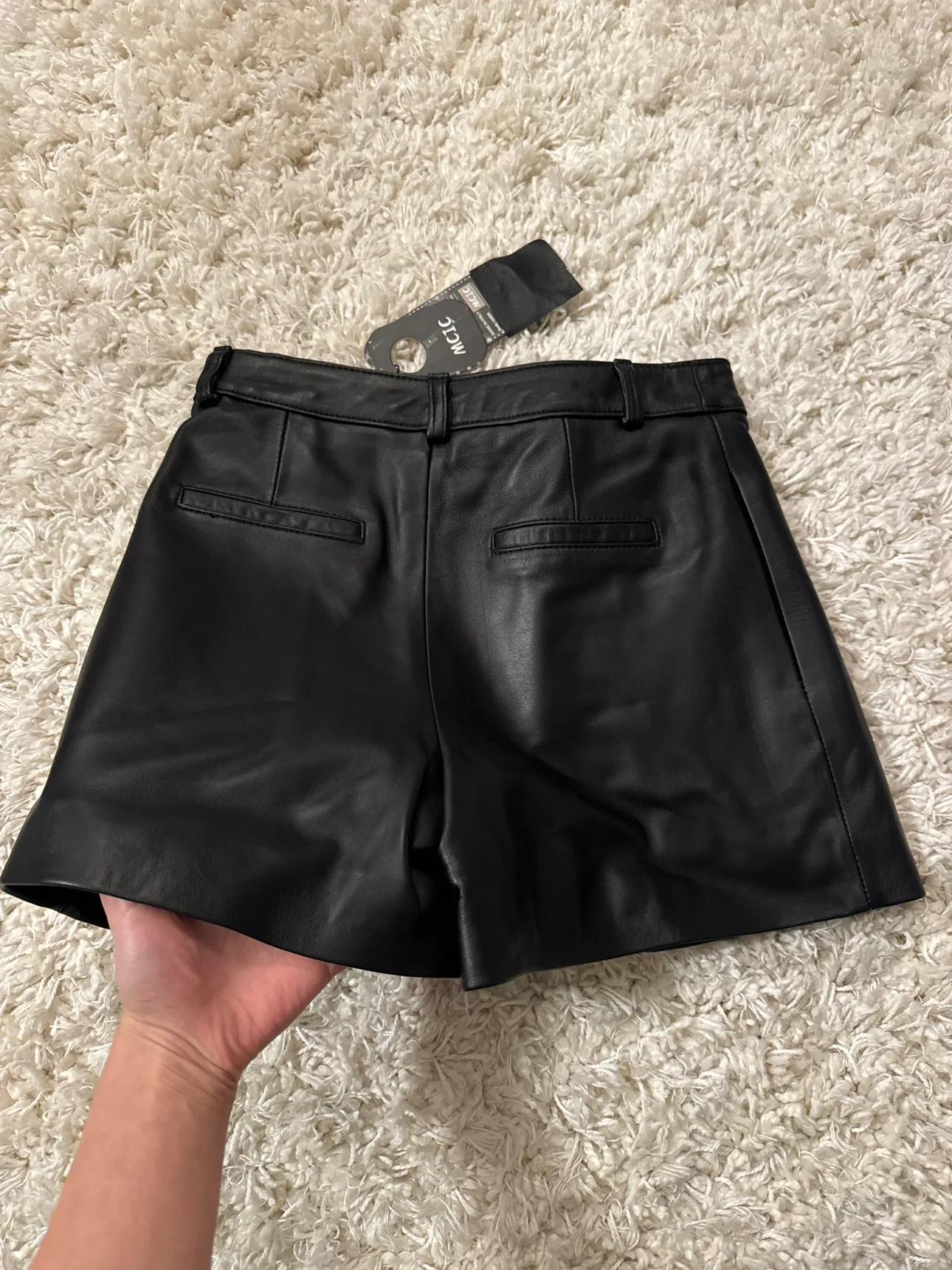Stylish natural Leather Shorts with the pockets image indicator(4)