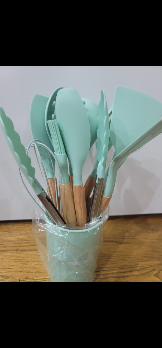 brand new 12 piece silicone kitchen utensils - photo 2