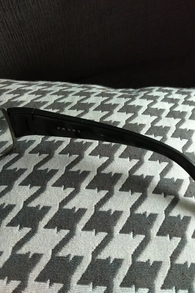 Prada Sunglasses with Case/booklet🇮🇹 /unisex/SPS image indicator(5)