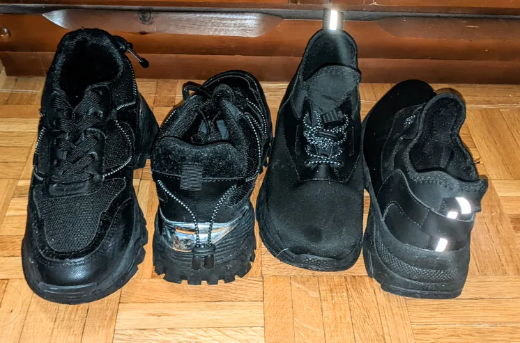 Two pairs of black Ardene sneakers size 6 image indicator(2)