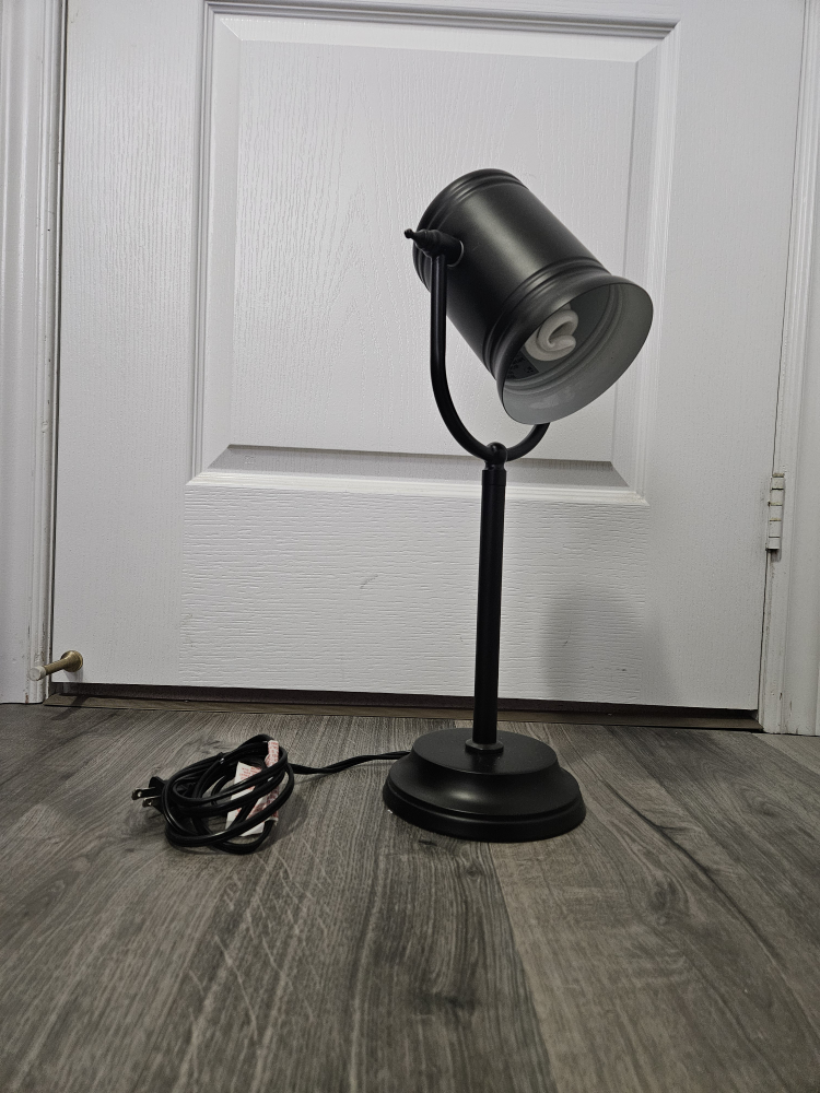 Black Metal Desk Lamp