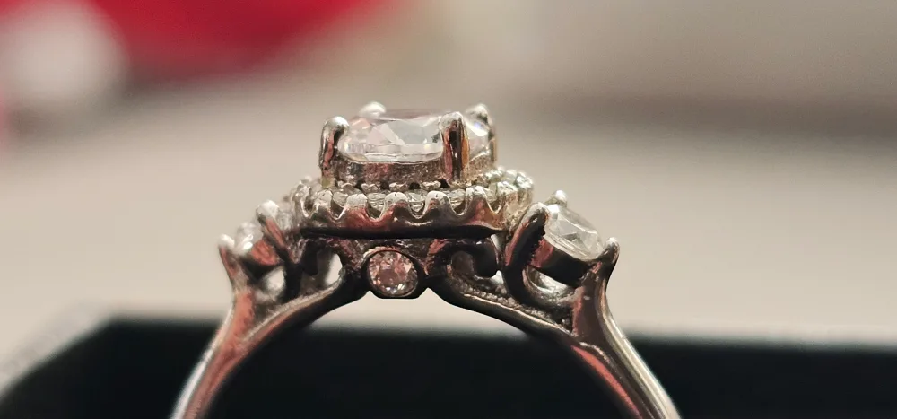 Sterling Silver Halo Ring with Cubic Zirconia image indicator(2)