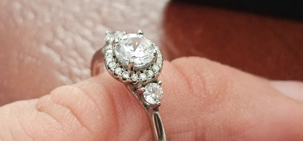 Sterling Silver Halo Ring with Cubic Zirconia image indicator(4)