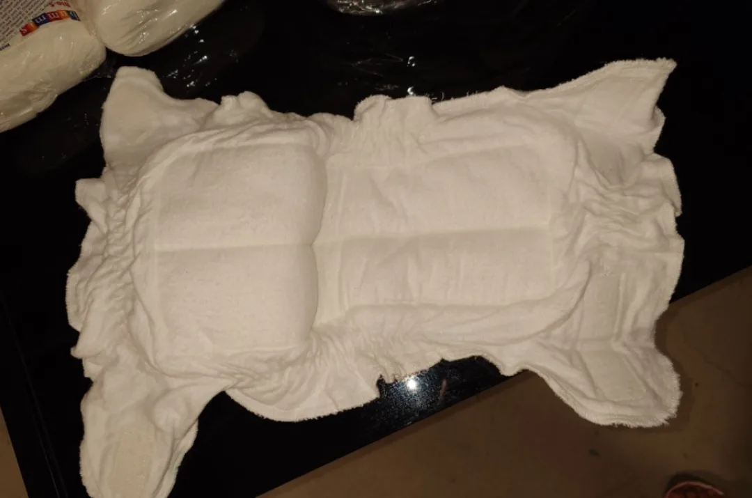FREE Reusable Cloth Diapers, Inserts and Liners image indicator(2)