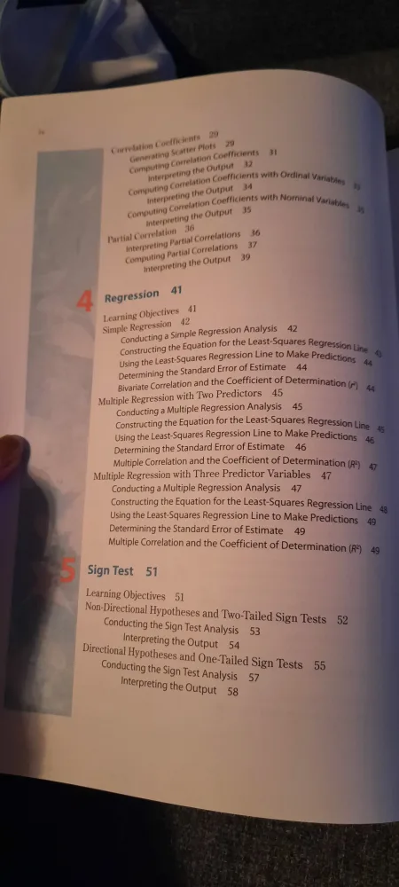 A Student Guide to SPSS Textbook with CD image indicator(5)