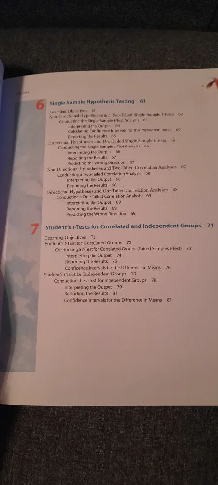 A Student Guide to SPSS Textbook with CD image indicator(6)