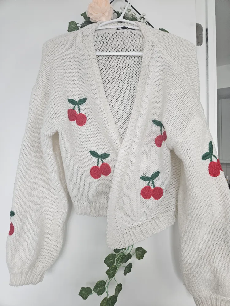 Cherry Knit Cardigan Crochet thumbnail