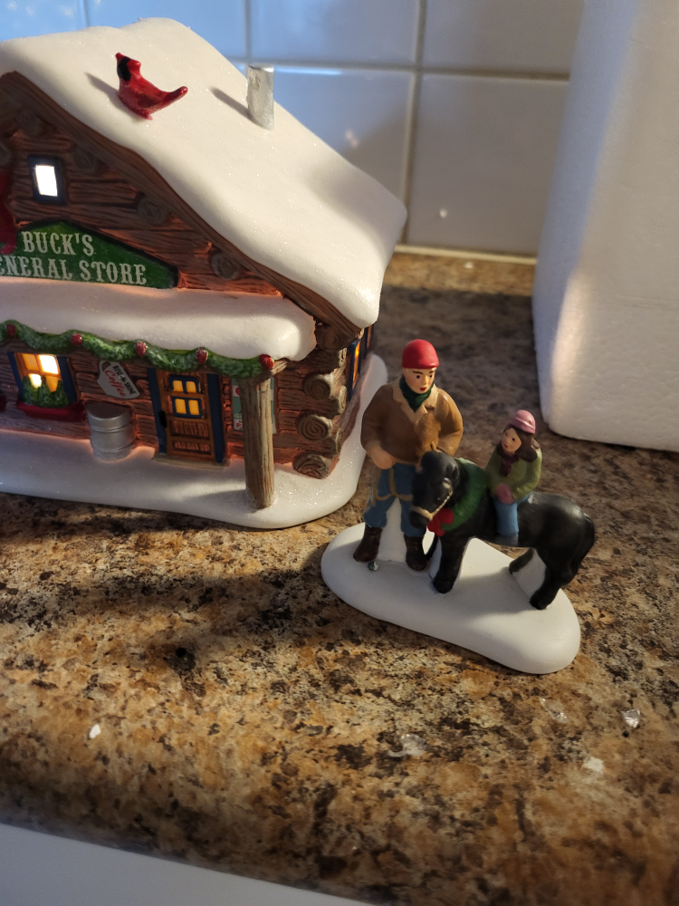 Traditions by Department 56 Holiday in the Woods Village Set - photo 3