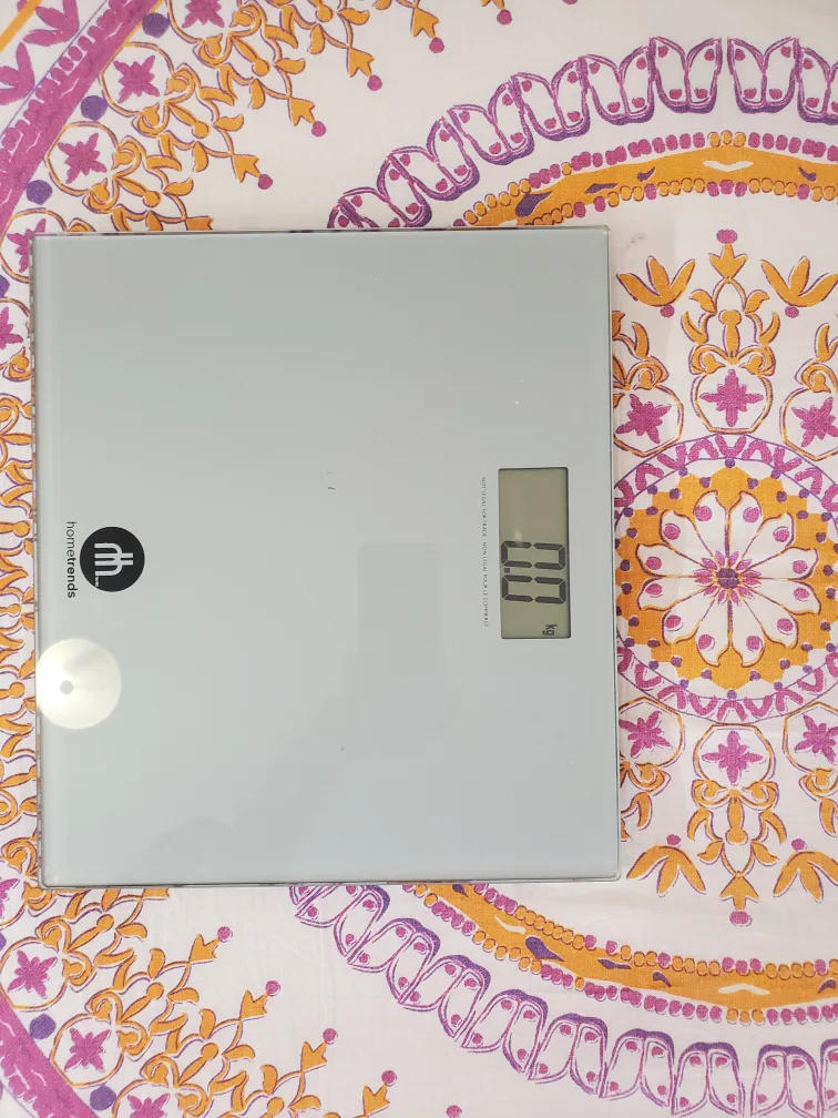 Hometrends Digital Bathroom Scale thumbnail