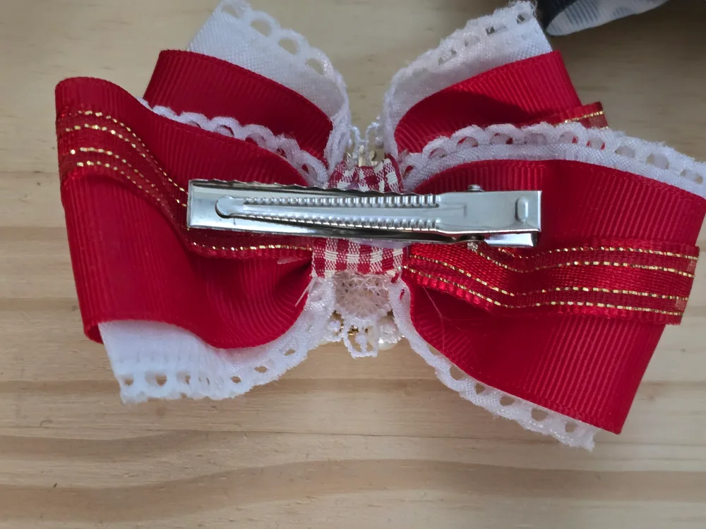 Red and White Bow Clip image indicator(2)