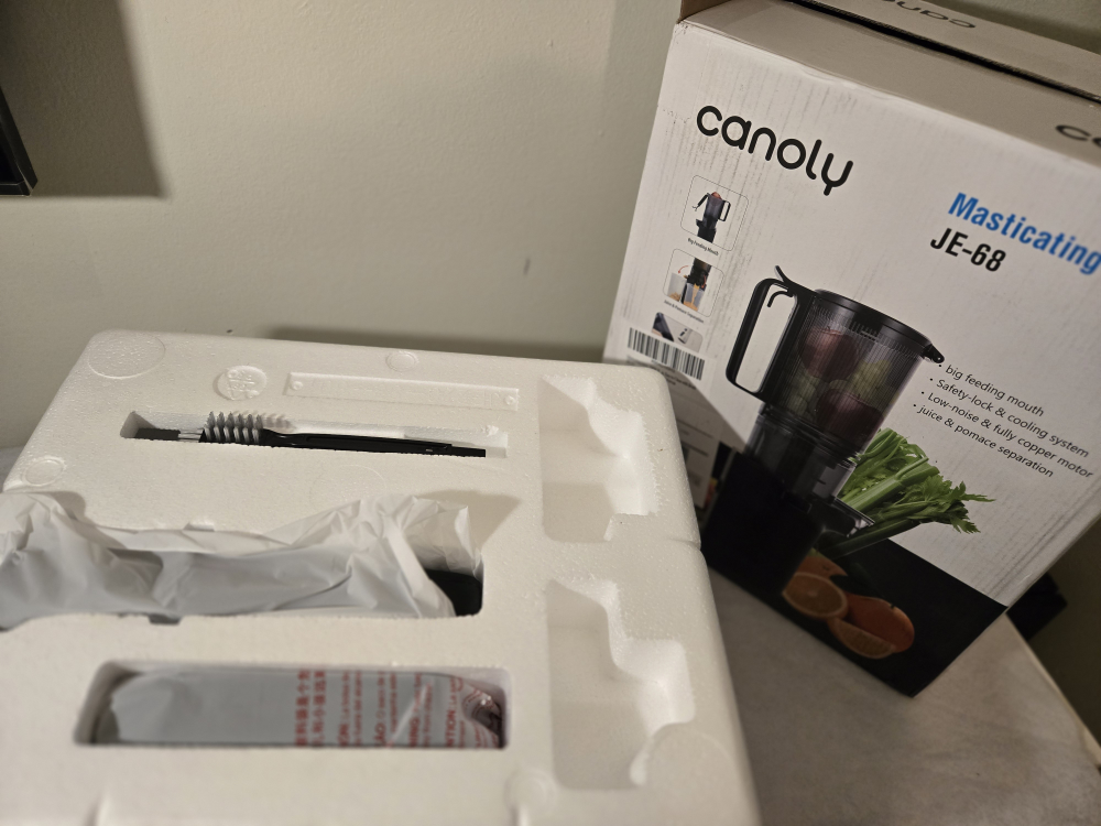 Never Been Used Canoly JE-68 Masticating Juicer - New in Box