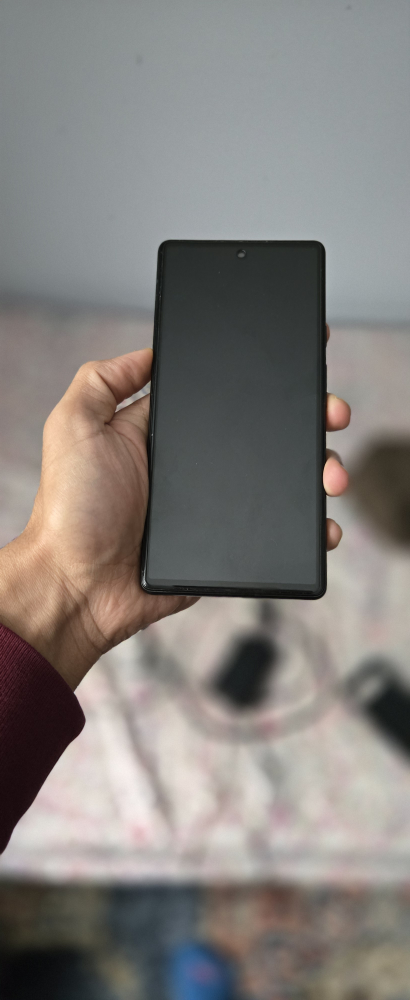 Google Pixel 6 (128GB) - Black - Phone and Cases - photo 2