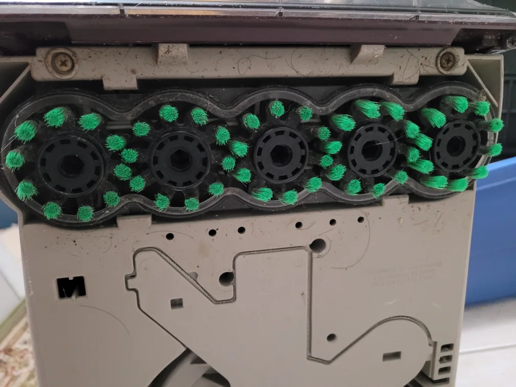 Hoover SteamVac Deluxe 5-Brush Agitator image indicator(3)