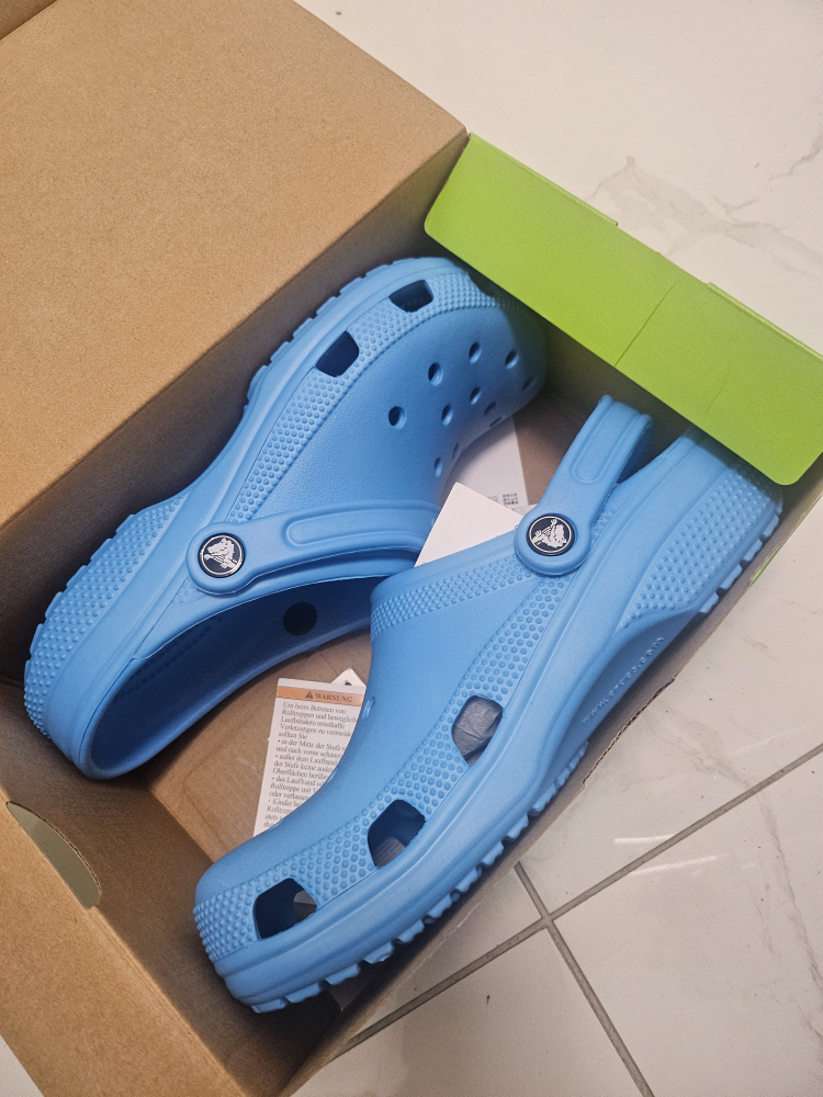 Women's Crocs Classic Clogs - Size 7/9 - Light Blue