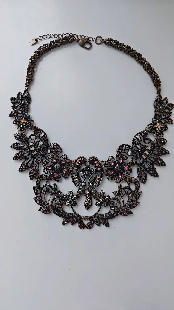 Necklace thumbnail