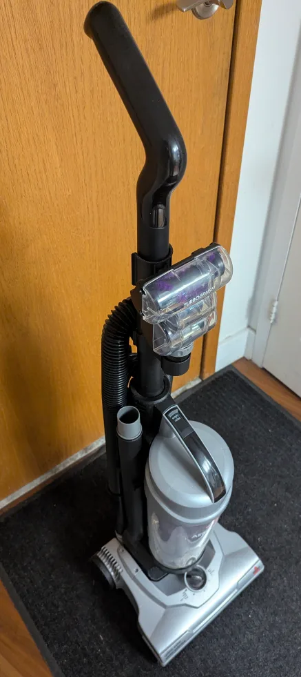 Bissell AeroSwift Bagless Upright Vacuum image indicator(3)