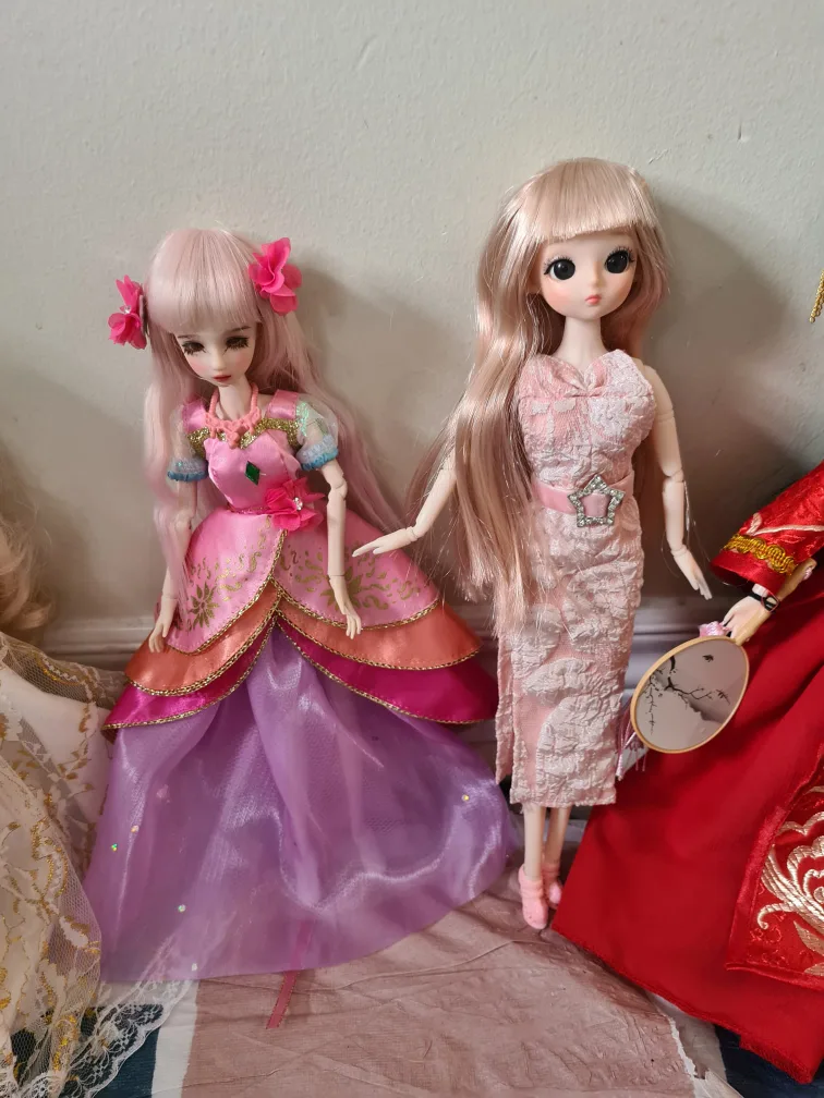LUXURY DOLL SET: 2 BJDS, 3 ANIME DOLLS, (Chinese Doll - sold) image indicator(5)
