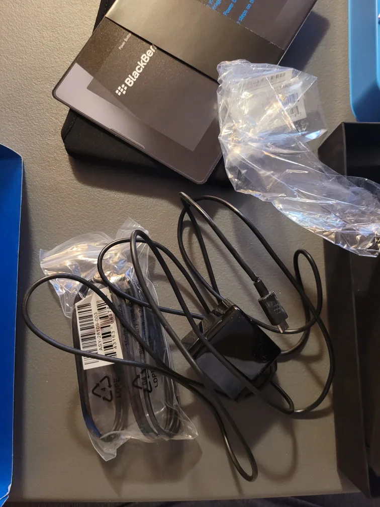 BlackBerry PlayBook 64GB Tablet - Like New in Box image indicator(6)