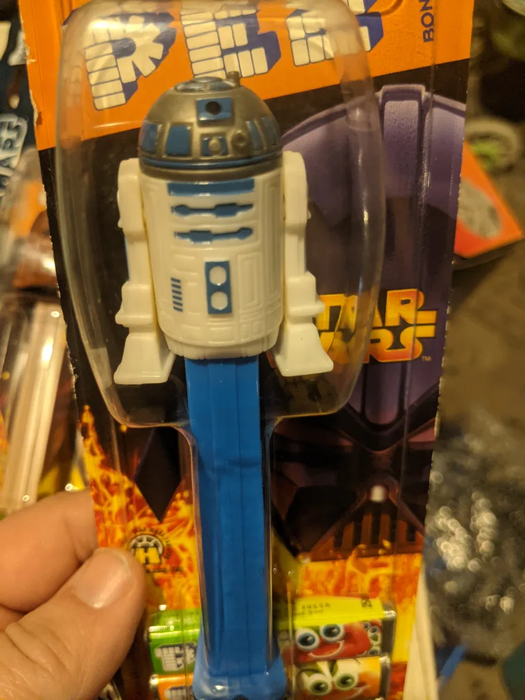 Star Wars Party Supplies Bundle image indicator(9)