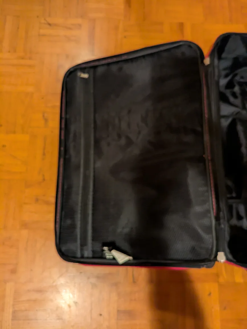 Pink Rolling Suitcase image indicator(7)