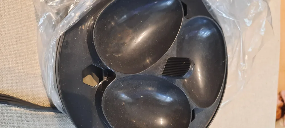 Chef's Choice 810 Gourmet Egg Cooker - 7 Egg Capacity image indicator(4)