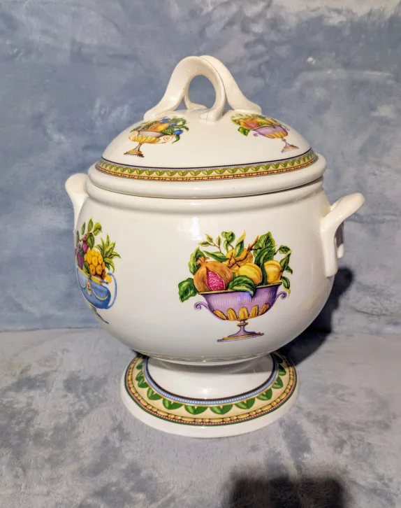 Large Vintage Fruit-Decorated Tureen with Lid image indicator(2)