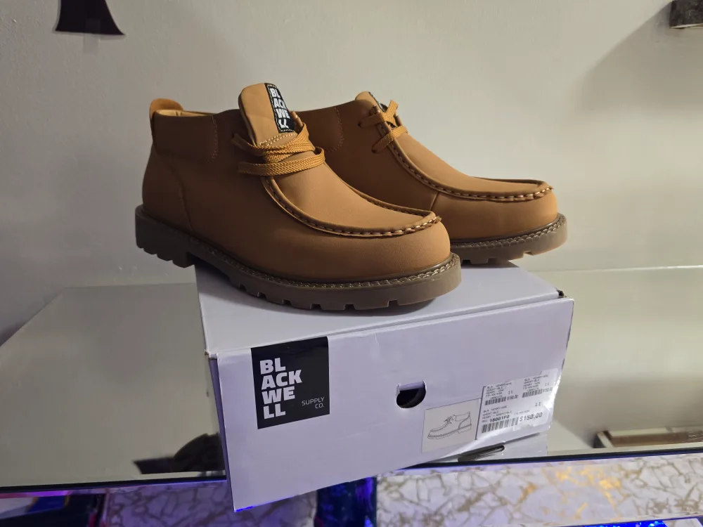 Brand new Blackwell Co. Tan Chukka Boots sale$75 image indicator(5)