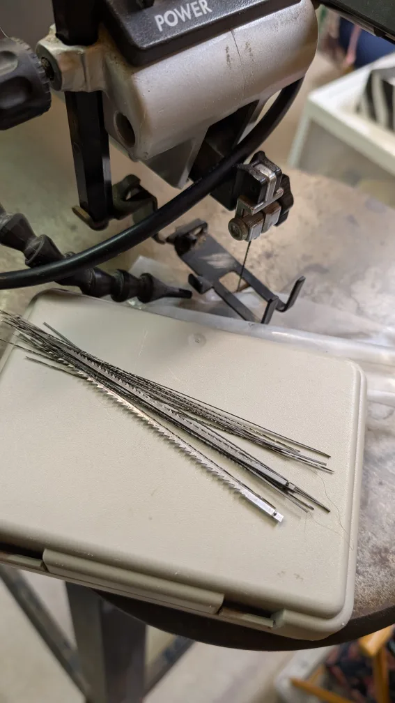 Dremel 1680 Variable Speed Scroll Saw image indicator(5)