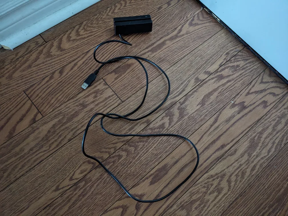 MagTek USB Magnetic Stripe Reader image indicator(2)